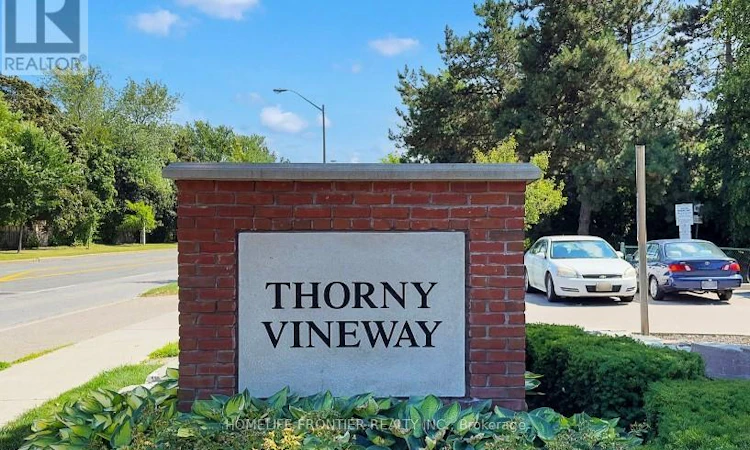 133 Thorny Vine Way E
