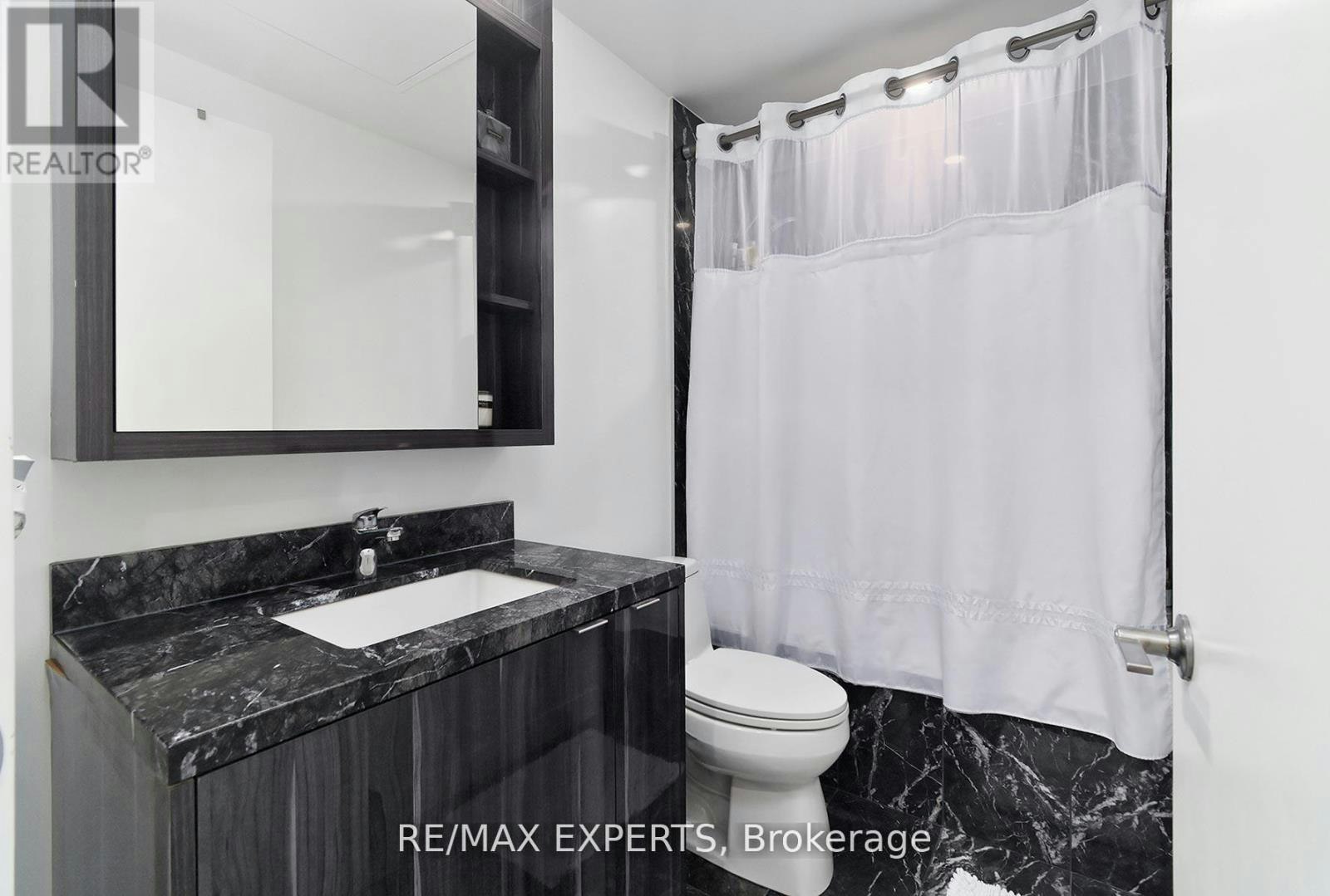 2115-115 Blue Jays Way, Toronto, ON, M5V 0N4 - 12