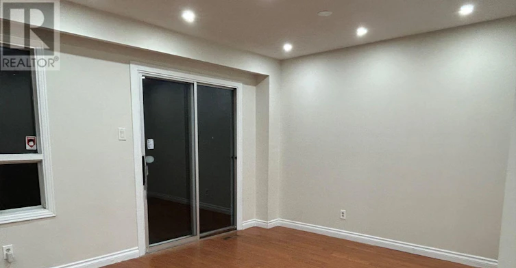 90 Primrose Crescent, Brampton, ON, L6Z 1E3 - 2