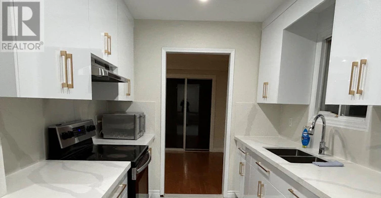 90 Primrose Crescent, Brampton, ON, L6Z 1E3 - 4