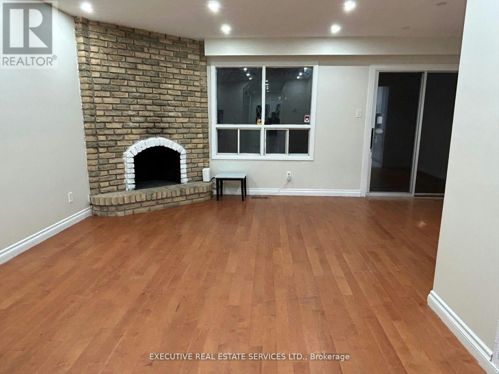 90 Primrose Crescent, Brampton, ON, L6Z 1E3 - 3