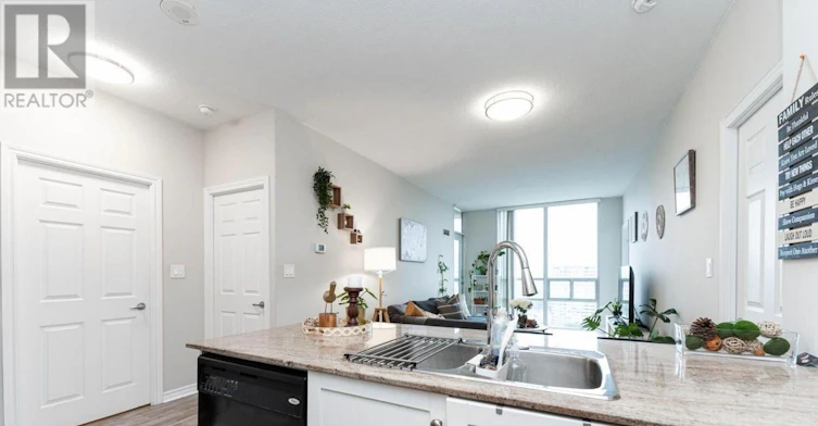 1702-3504 Hurontario Street, Mississauga, ON, L5B 0B9 - 8