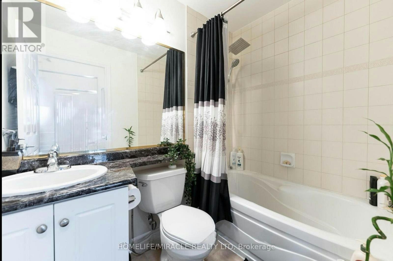 1702-3504 Hurontario Street, Mississauga, ON, L5B 0B9 - 17