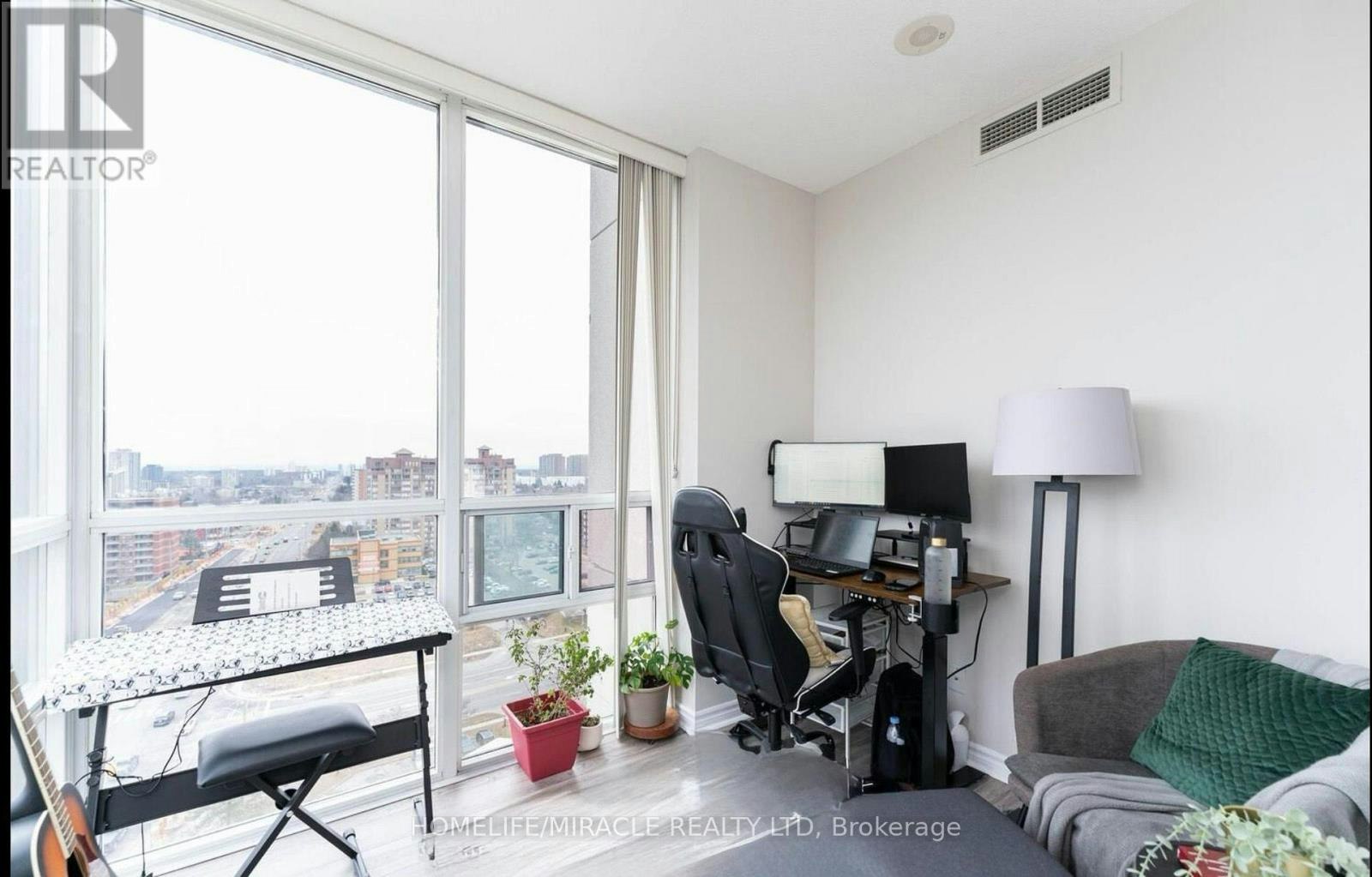 1702-3504 Hurontario Street, Mississauga, ON, L5B 0B9 - 14