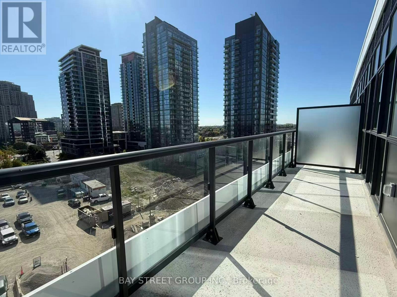 606-15 Watergarden Drive, Mississauga, ON, L5R 0H4 - 13