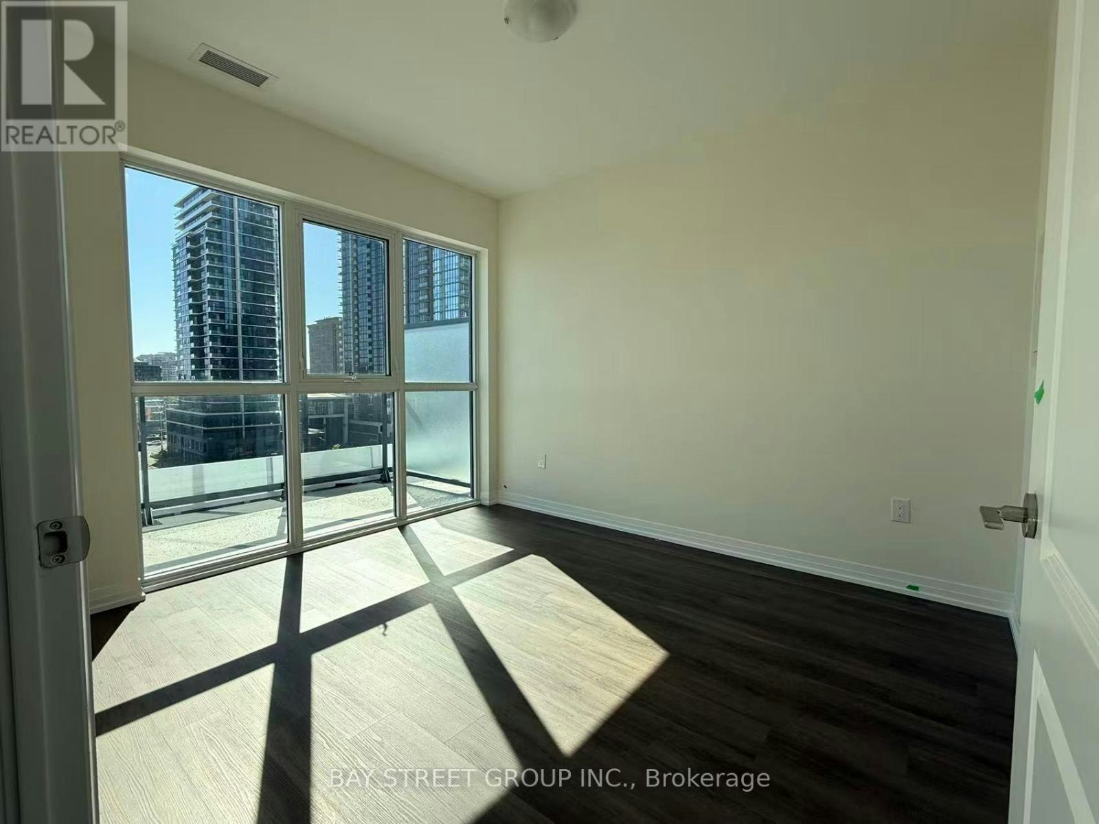 606-15 Watergarden Drive, Mississauga, ON, L5R 0H4 - 8