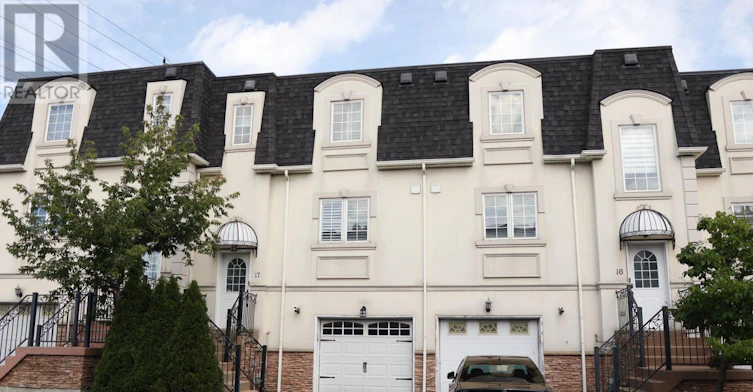 17-215 16th Avenue, Richmond Hill, ON, L4L 0T8