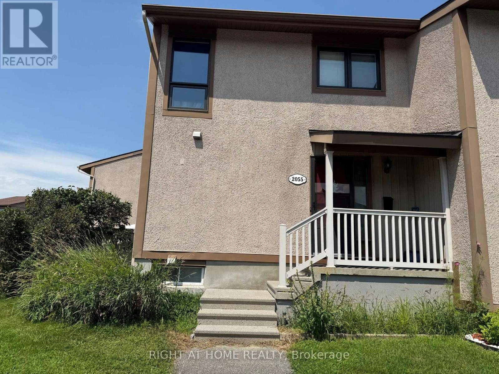 2055 Stonehenge Crescent, Ottawa, ON, K1B 4N7