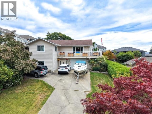6886 Harvie Avenue, Powell River, BC, V8A 5J1
