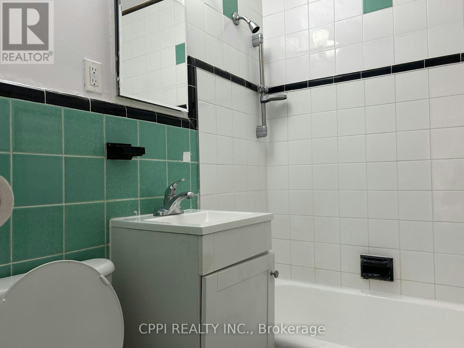 202-3 Hill Heights Road, Toronto, ON, M8Y 1Z1 - 7