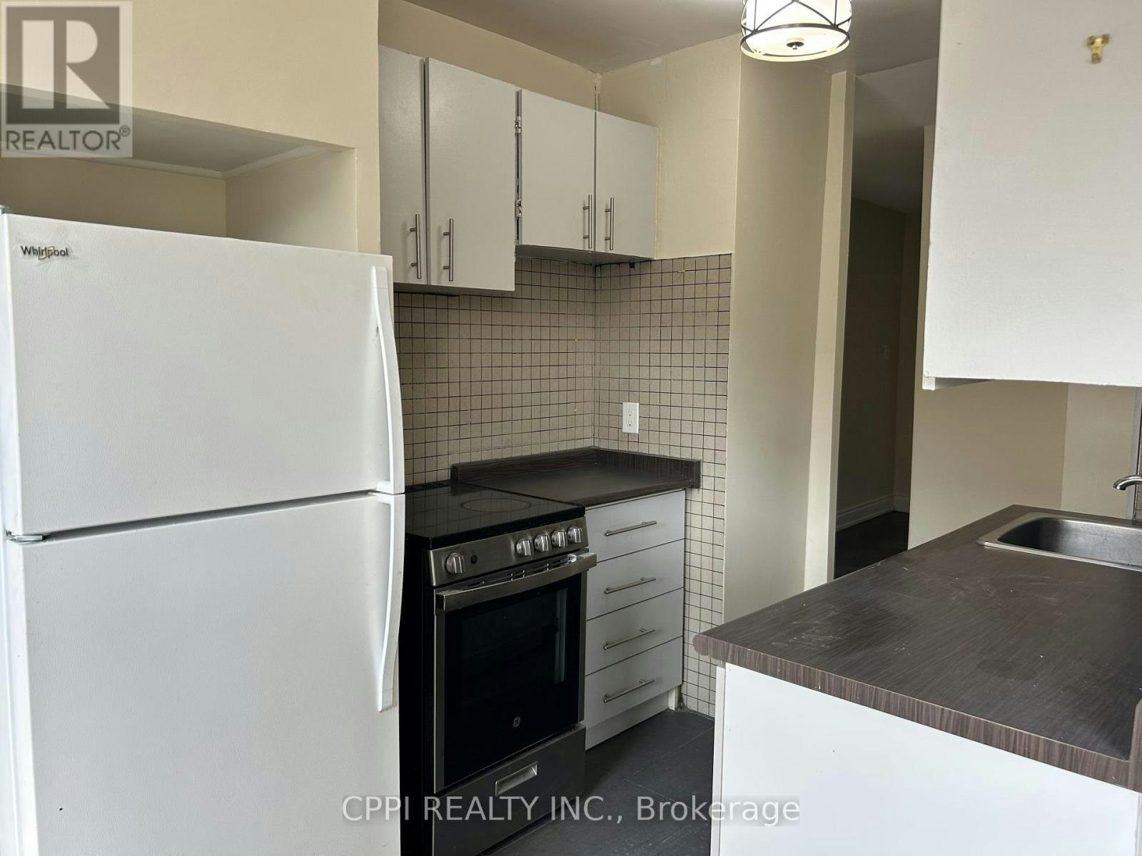 202-3 Hill Heights Road, Toronto, ON, M8Y 1Z1 - 3