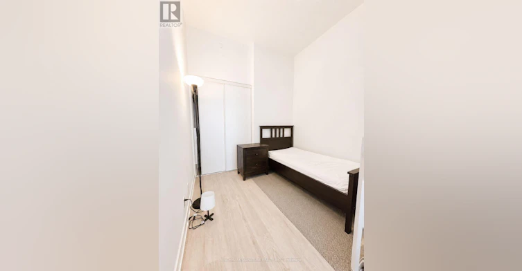 5209-88 Queen Street E, Toronto, ON, M5C 0B6 - 9