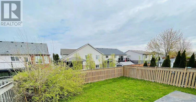 MAIN-7153 Kelly Drive, Niagara Falls, ON, L2H 3K1 - 10
