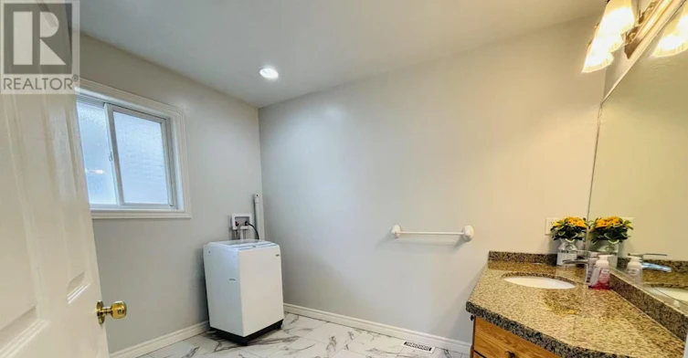 MAIN-7153 Kelly Drive, Niagara Falls, ON, L2H 3K1 - 5