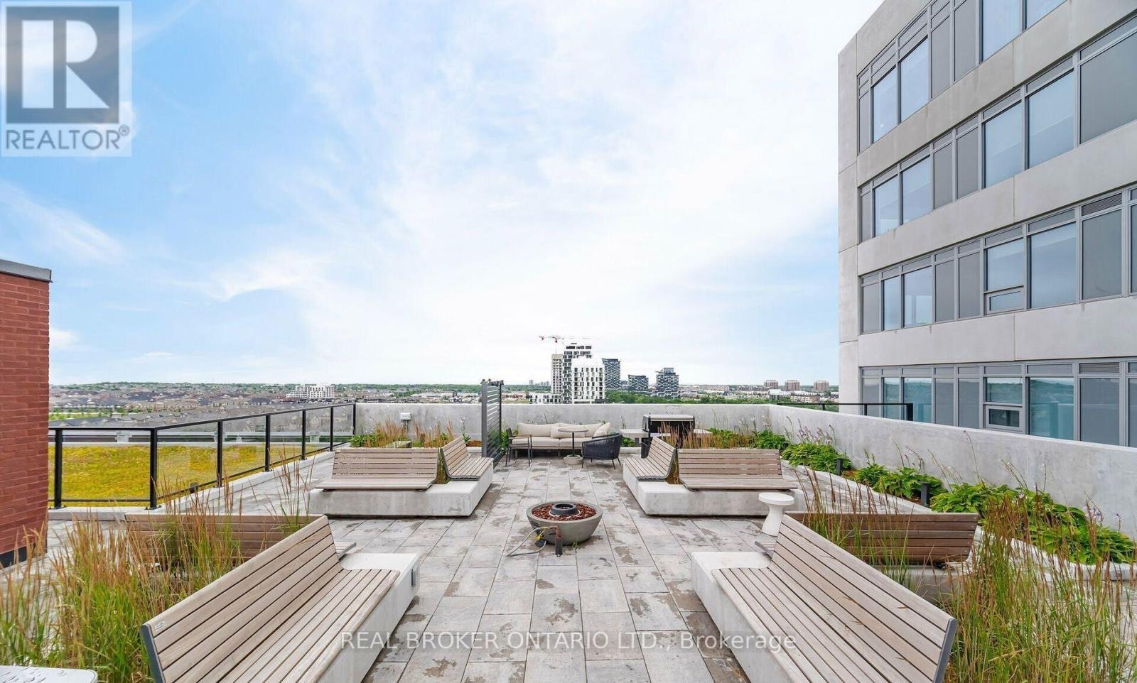 3-3200 William Coltson Avenue, Oakville, ON, L6H 7W6 - 2