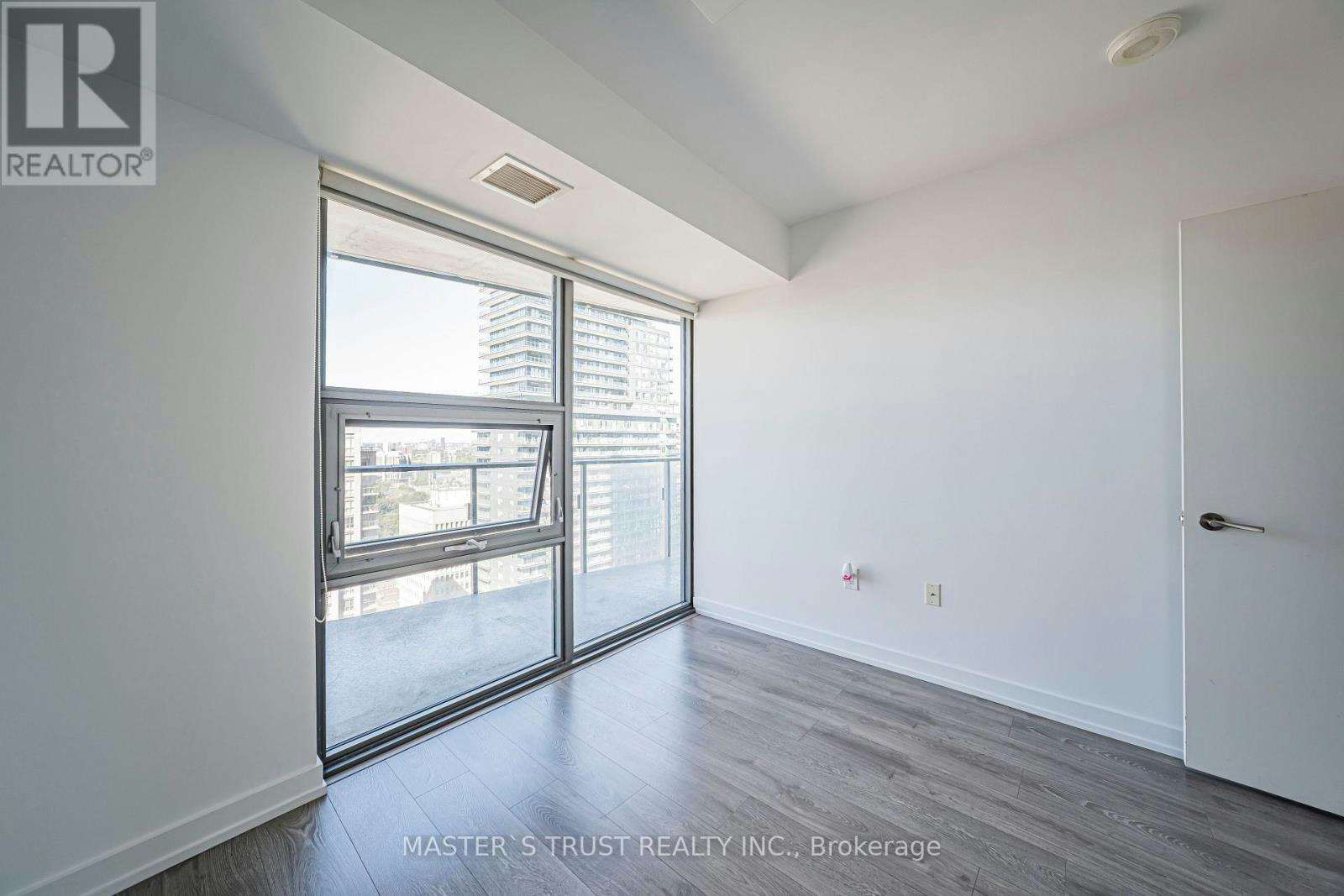 2806-11 Wellesley Street W, Toronto, ON, M4Y 1E8 - 18