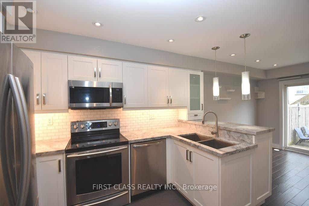 42 Village Vista Way, Vaughan, ON, L6A 3S4 - 3