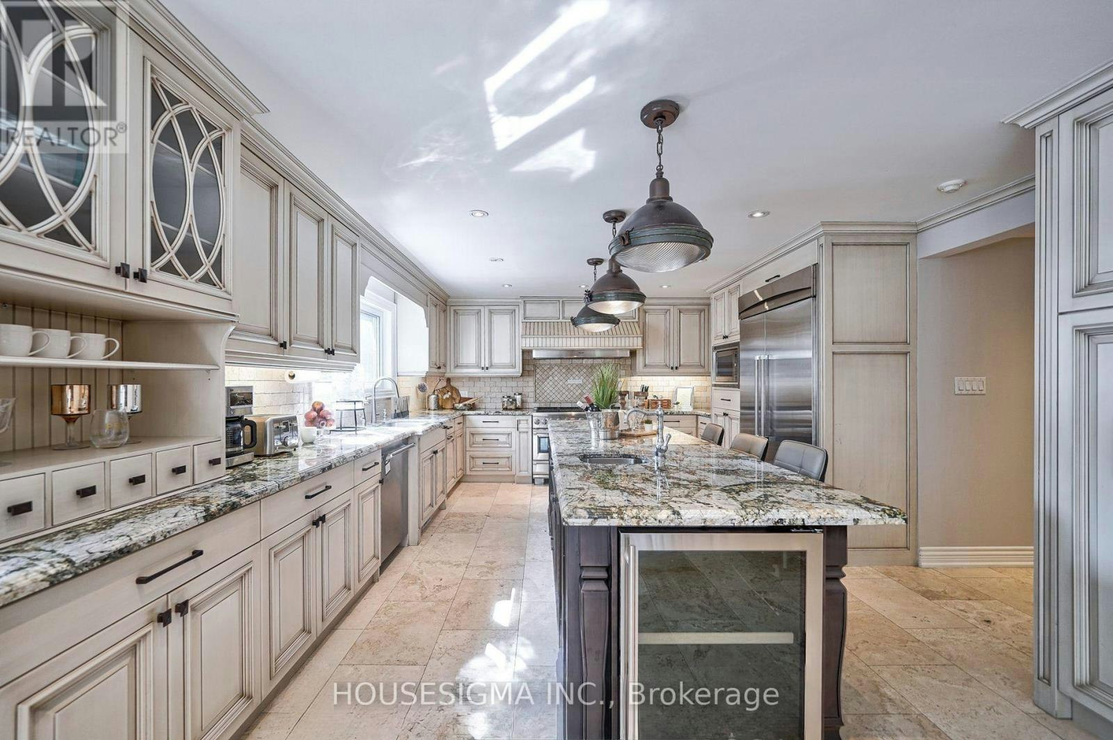 95 Cavell Avenue, King, ON, L7B 1A3 - 10