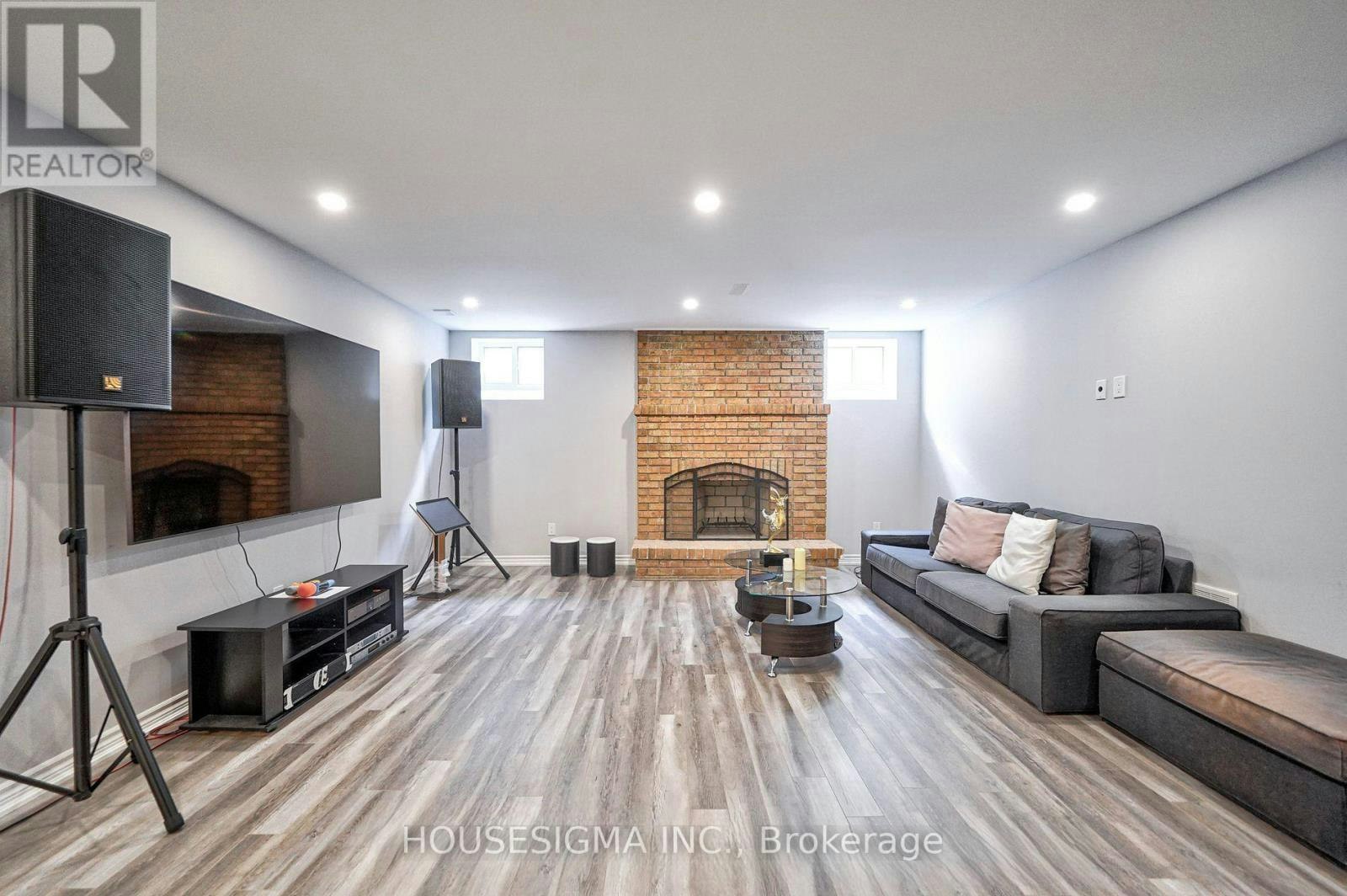 95 Cavell Avenue, King, ON, L7B 1A3 - 25