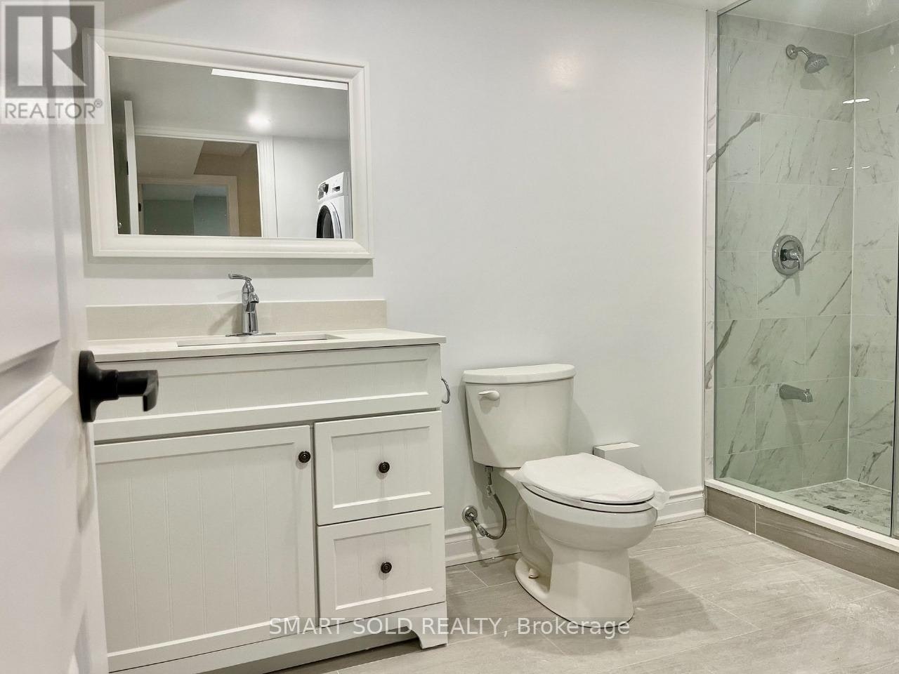 LOWER-228 Silverbirch Drive, Newmarket, ON, L3Y 2Z5 - 10
