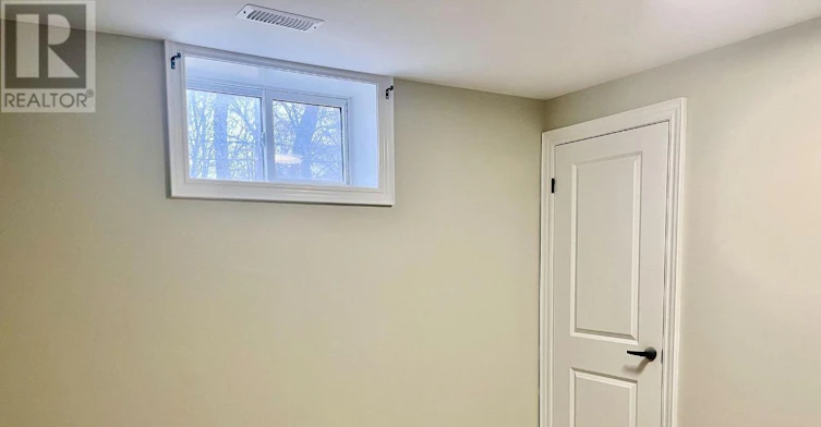 LOWER-228 Silverbirch Drive, Newmarket, ON, L3Y 2Z5 - 8
