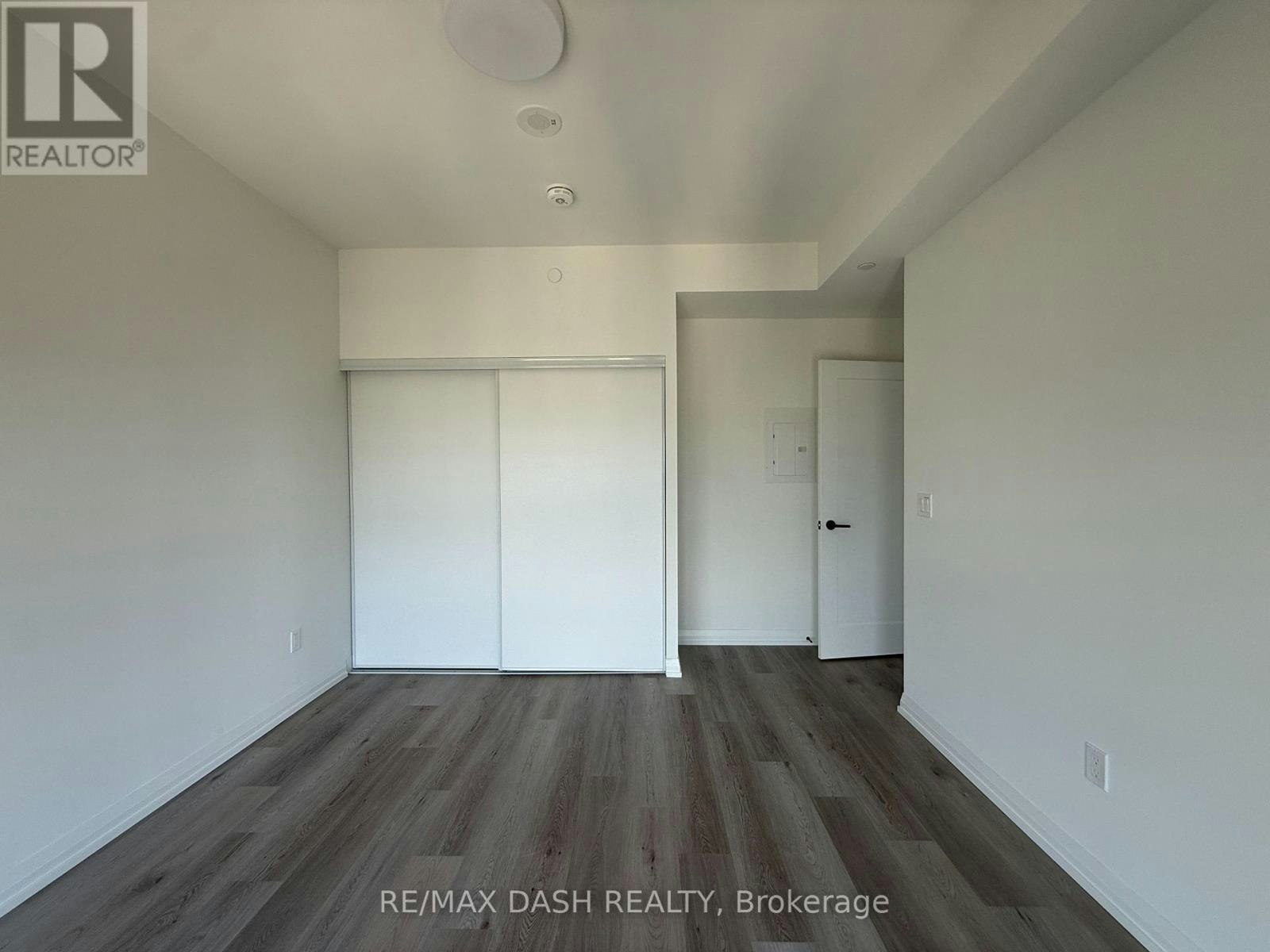 LP10-280 Dundas Street W, Toronto, ON, M5T 0E3 - 30