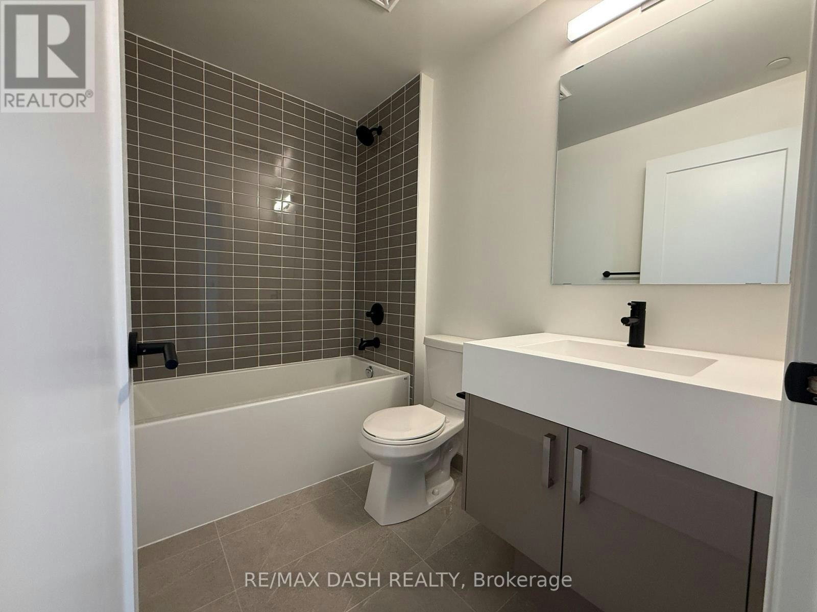 LP10-280 Dundas Street W, Toronto, ON, M5T 0E3 - 23