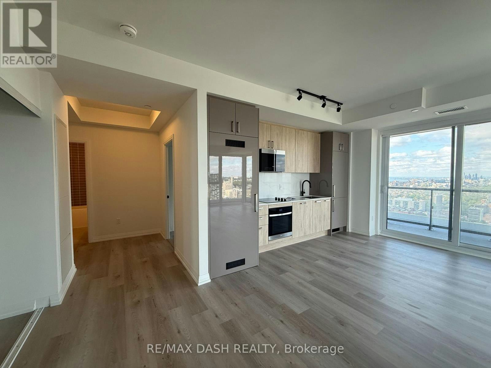 LP10-280 Dundas Street W, Toronto, ON, M5T 0E3 - 8