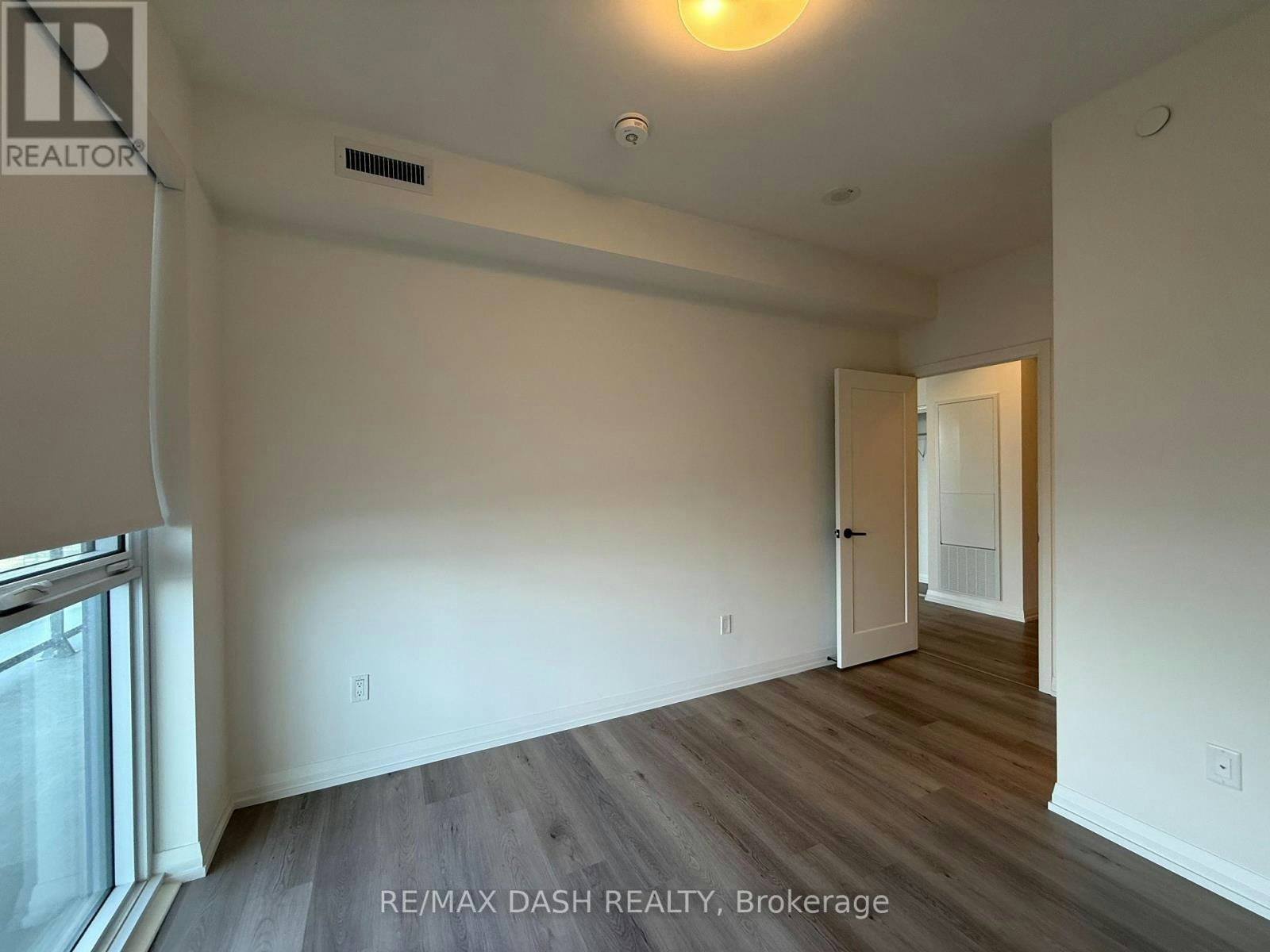 LP10-280 Dundas Street W, Toronto, ON, M5T 0E3 - 5