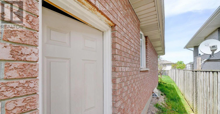 LOWER-8223 Marcon Street, Niagara Falls, ON, L2H 3A9 - 11