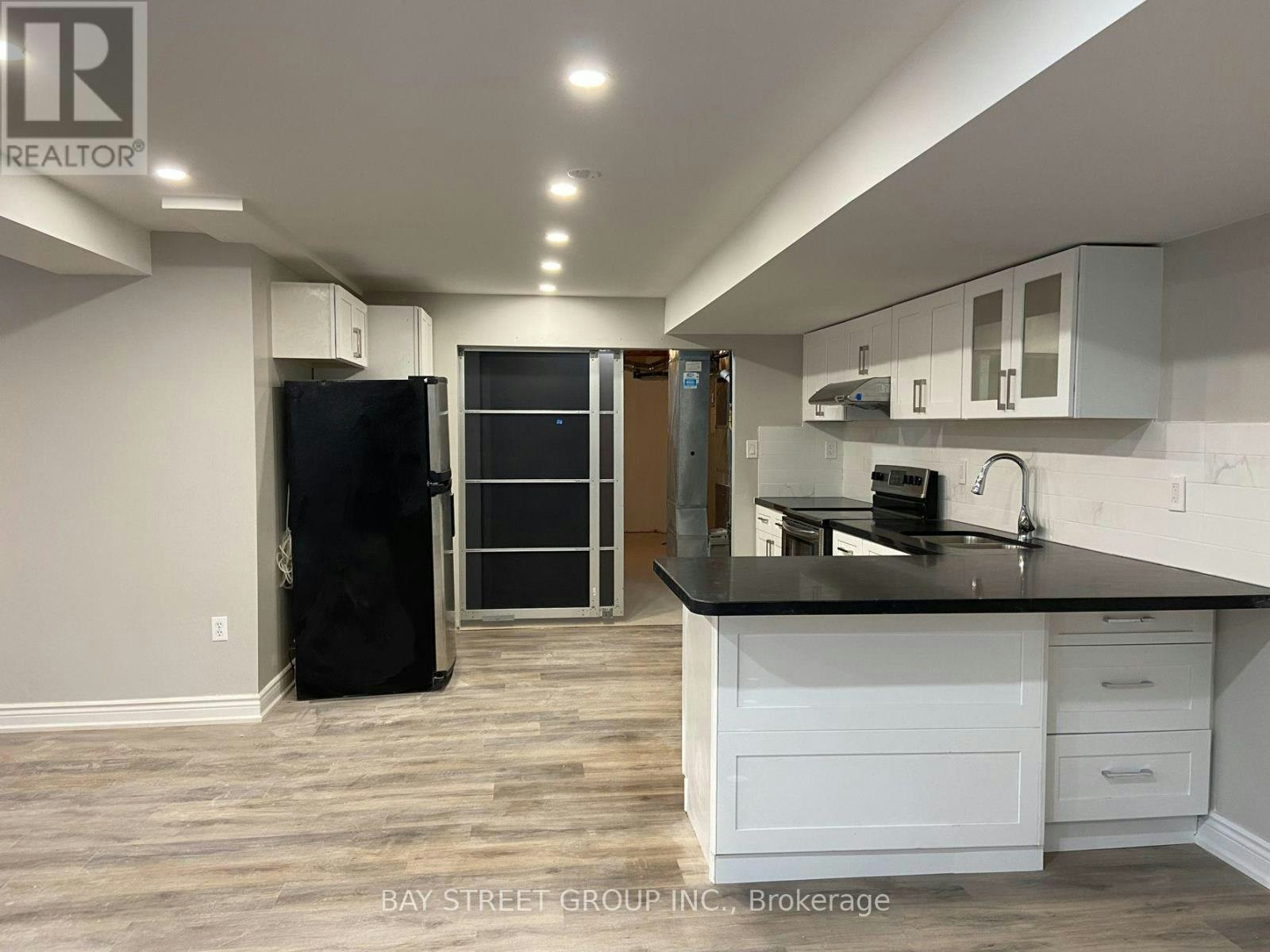 LOWER-8223 Marcon Street, Niagara Falls, ON, L2H 3A9 - 2