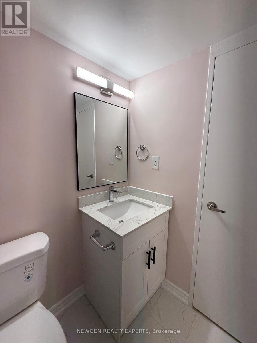 502-3 Massey Square, Toronto, ON, M4C 5L5 - 30