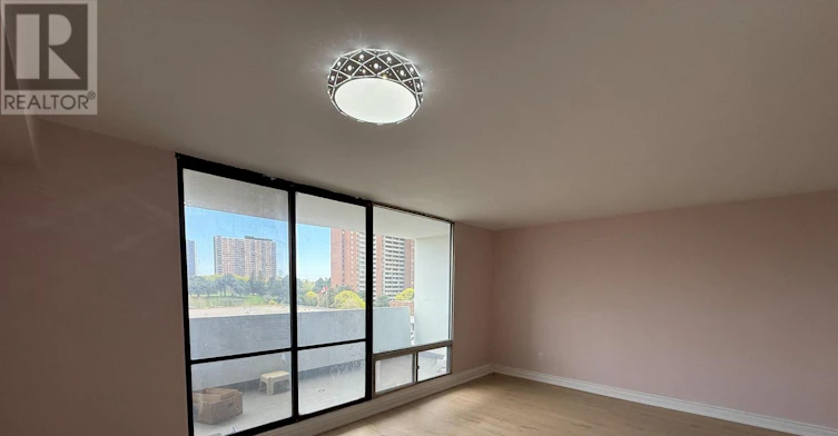 502-3 Massey Square, Toronto, ON, M4C 5L5 - 11