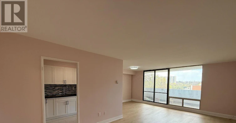 502-3 Massey Square, Toronto, ON, M4C 5L5 - 7