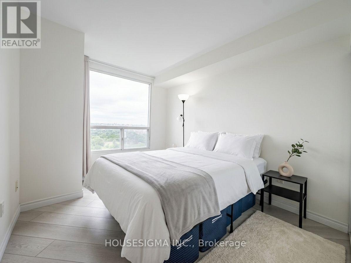 1703-7 Concorde Place, Toronto, ON, M3C 3N4 - 7