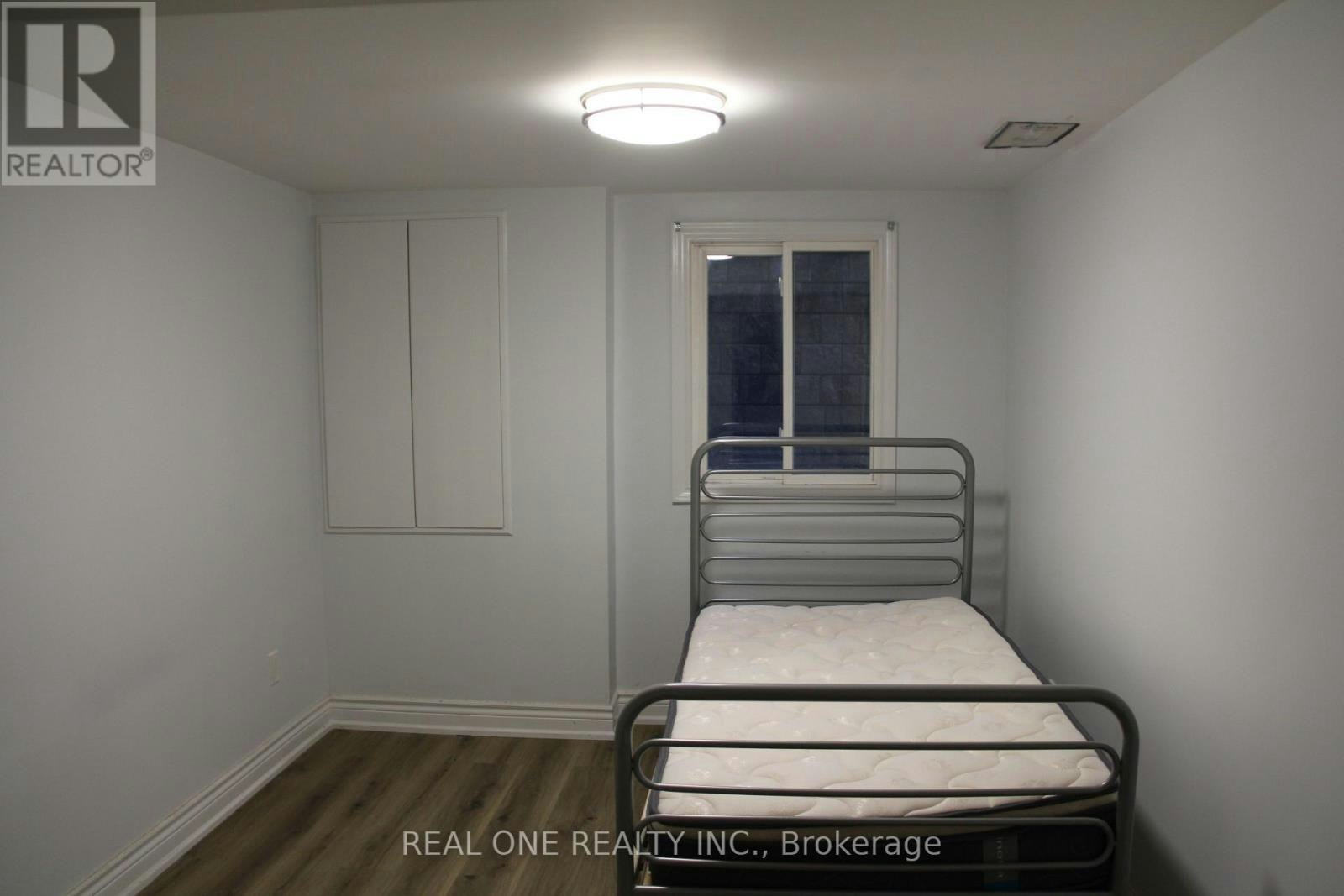 243 Kingslake Road, Toronto, ON, M2J 3G9 - 10