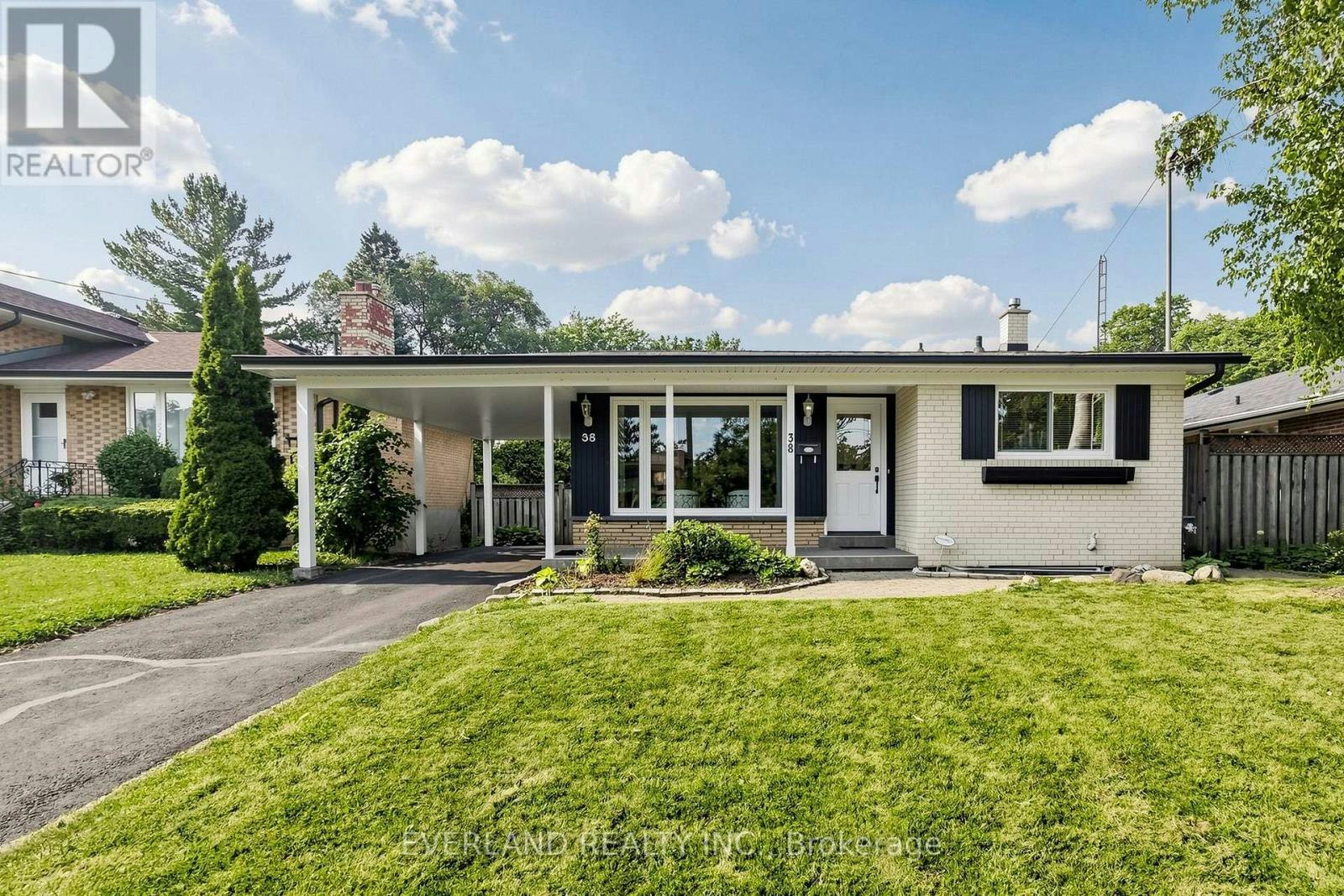 38 Six Nations Avenue, Toronto, ON, M1H 1R5