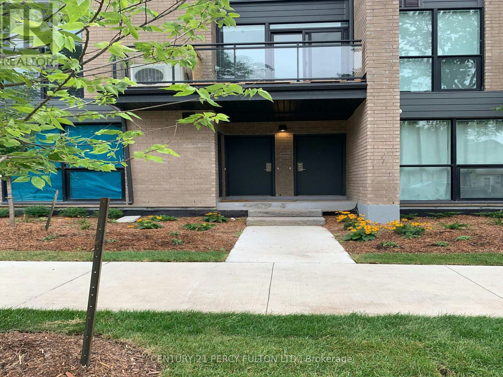 9B Falaise Road, Toronto, ON, M1E 0C5