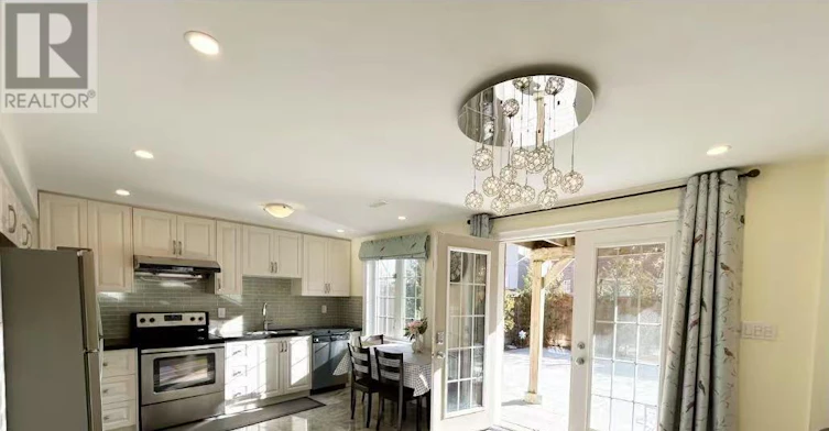 37 Heintzman Crescent, Vaughan, ON, L6A 4T8 - 3