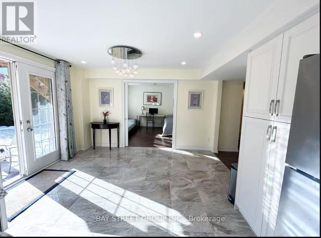 37 Heintzman Crescent, Vaughan, ON, L6A 4T8 - 6