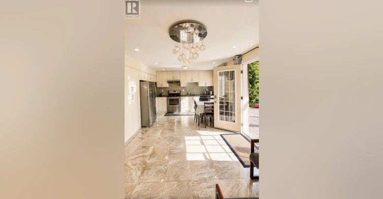 37 Heintzman Crescent, Vaughan, ON, L6A 4T8 - 5