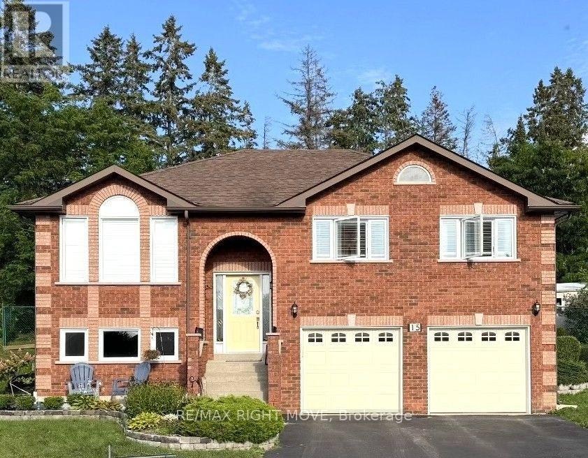15 Watson Court, Orillia, ON, L3V 7S5