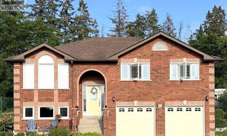 15 Watson Court