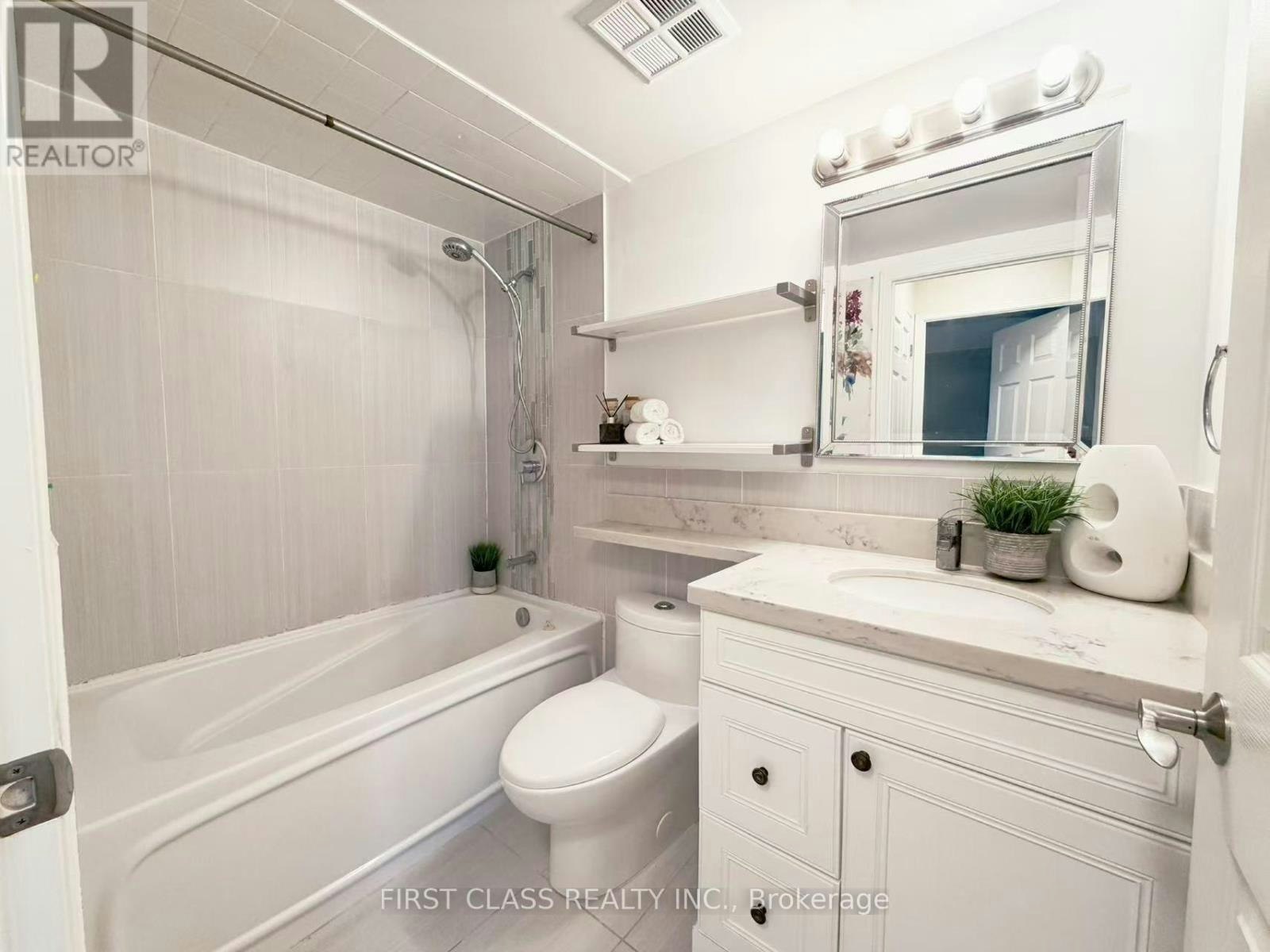 715-11 Michael Power Place, Toronto, ON, M9A 5G3 - 8