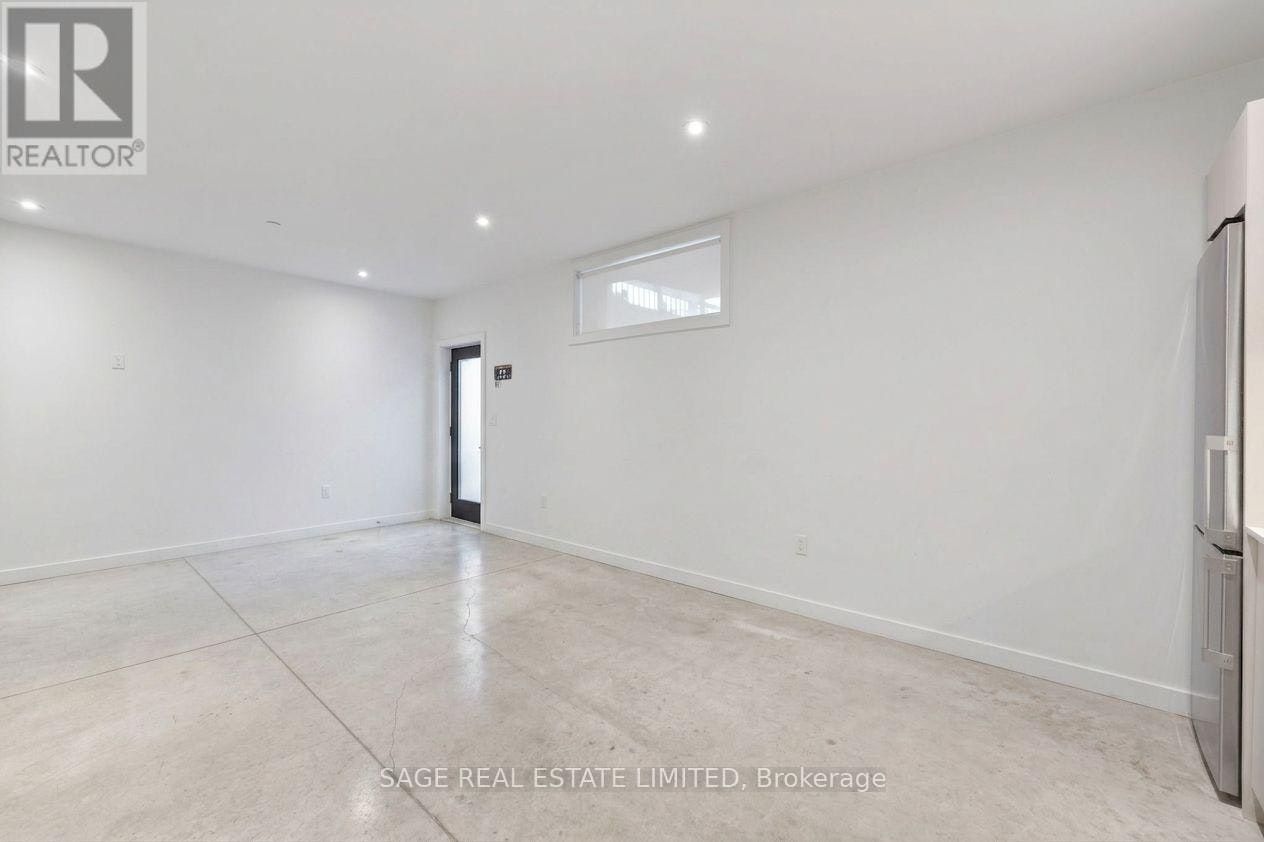 LOWER-182 Cameron Avenue, Toronto, ON, M6M 1R7 - 7