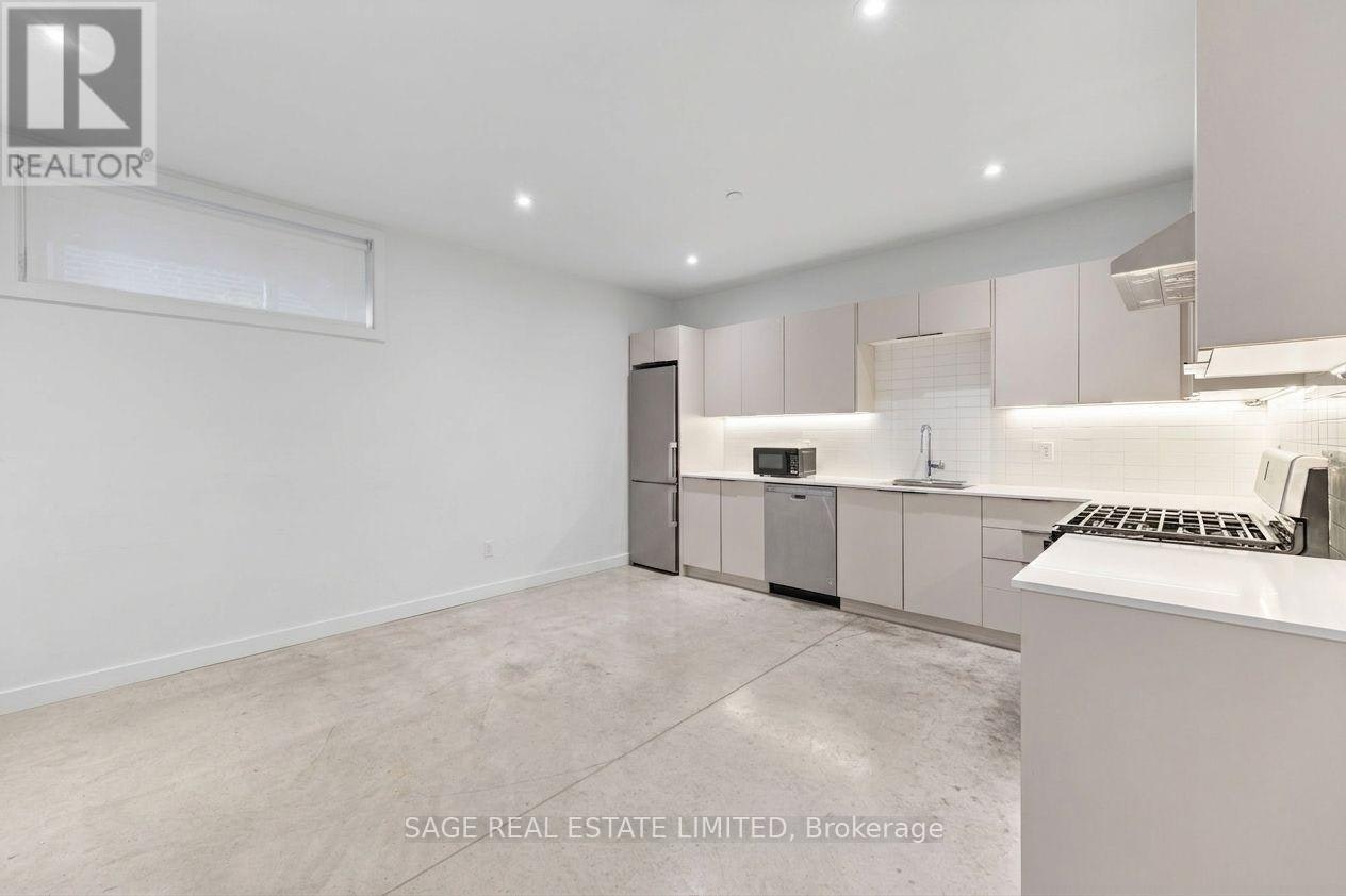 LOWER-182 Cameron Avenue, Toronto, ON, M6M 1R7 - 5