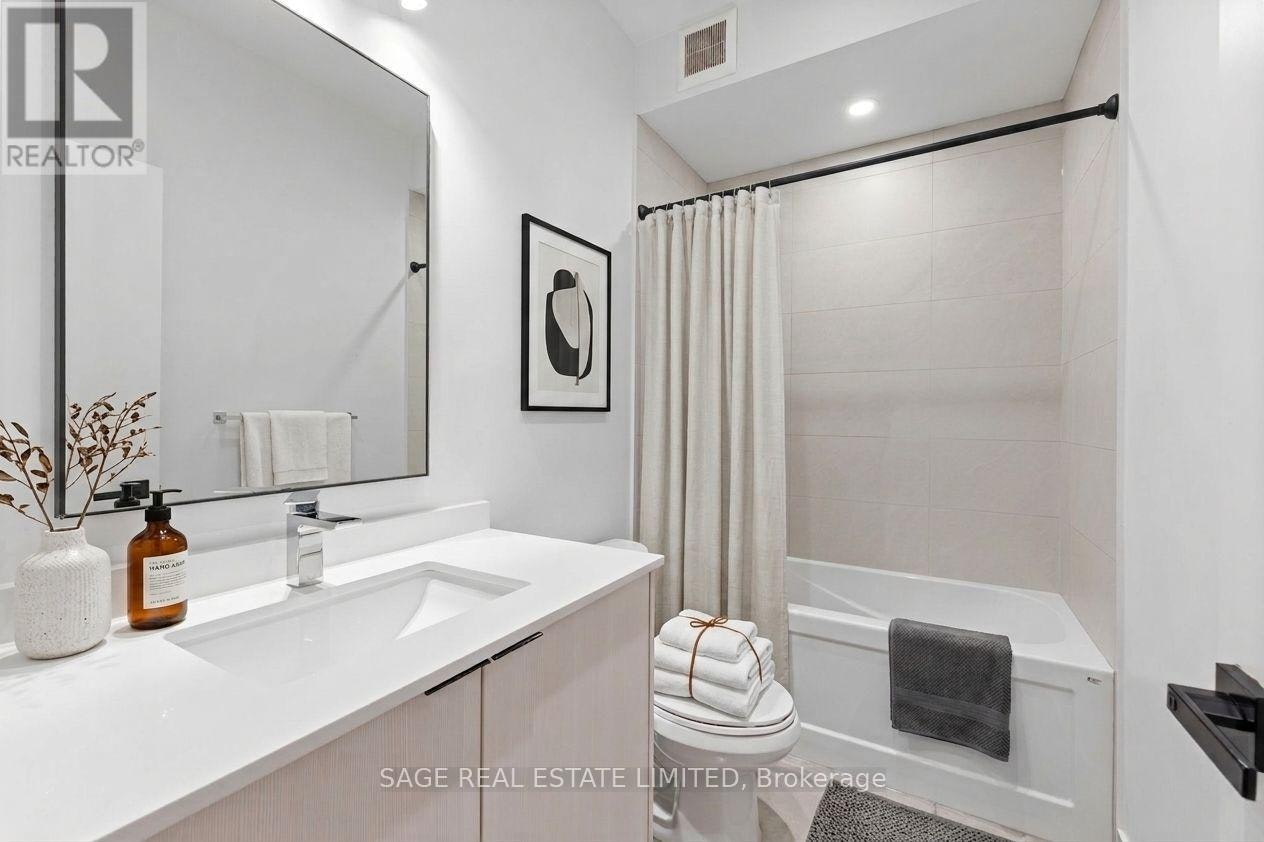 LOWER-182 Cameron Avenue, Toronto, ON, M6M 1R7 - 12