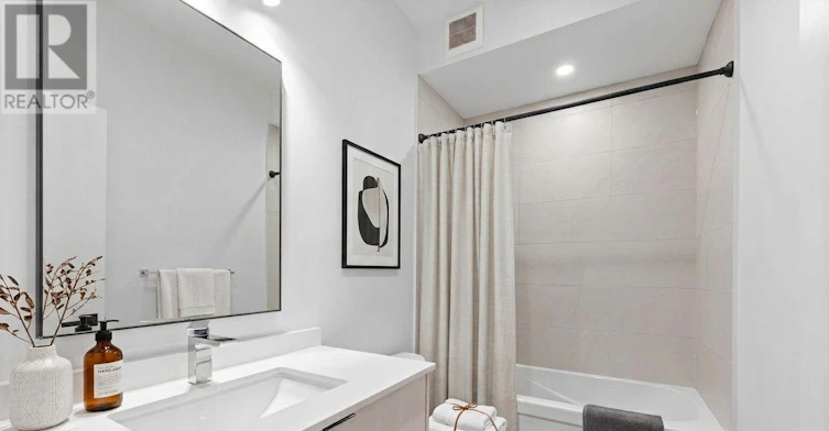 LOWER-182 Cameron Avenue, Toronto, ON, M6M 1R7 - 12