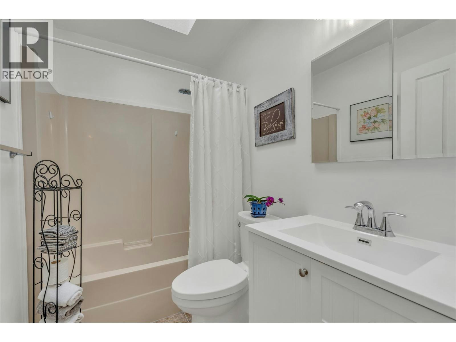 54-999 Burnaby Avenue, Penticton, BC, V2A 1G7 - 14
