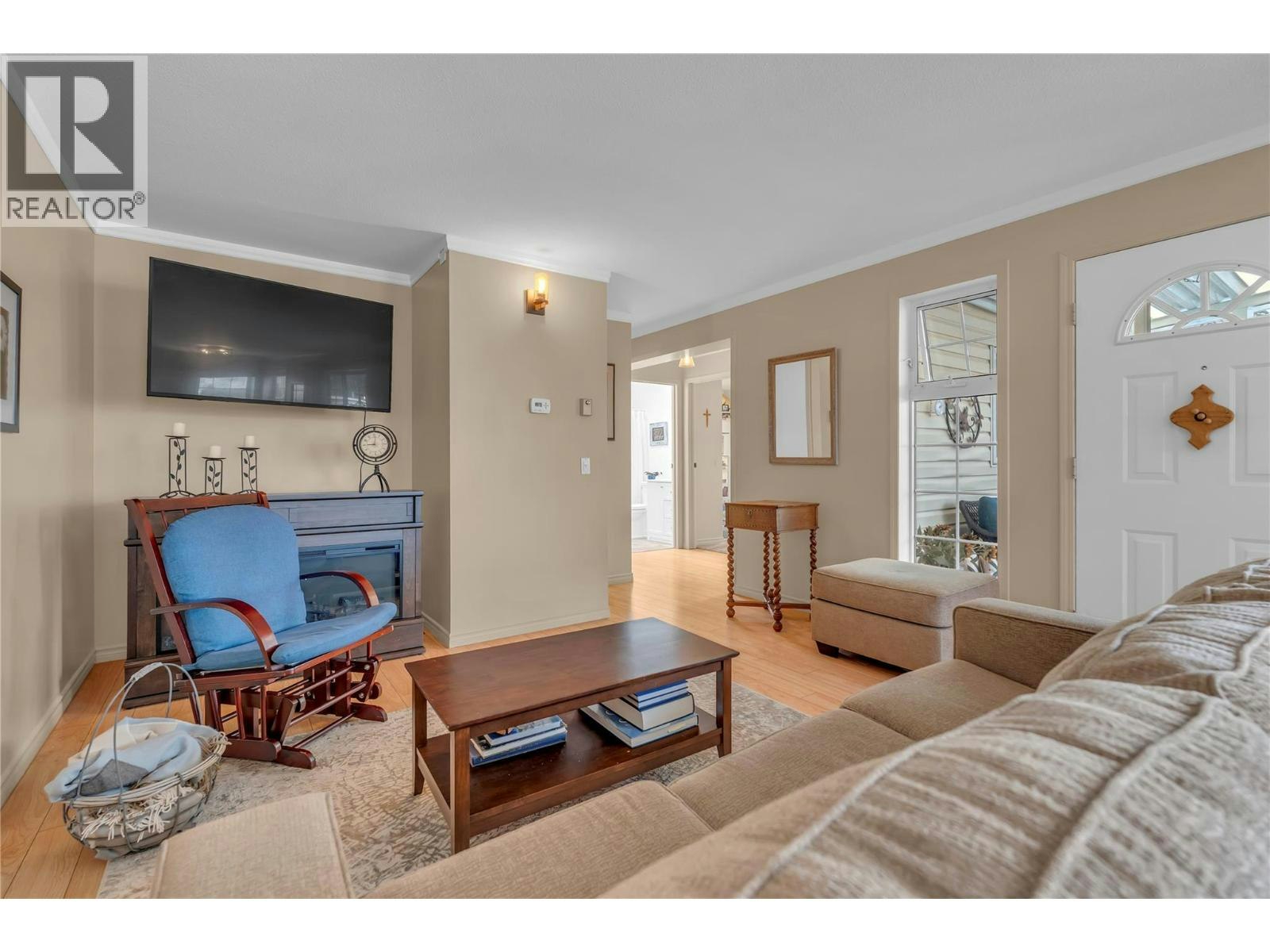54-999 Burnaby Avenue, Penticton, BC, V2A 1G7 - 8